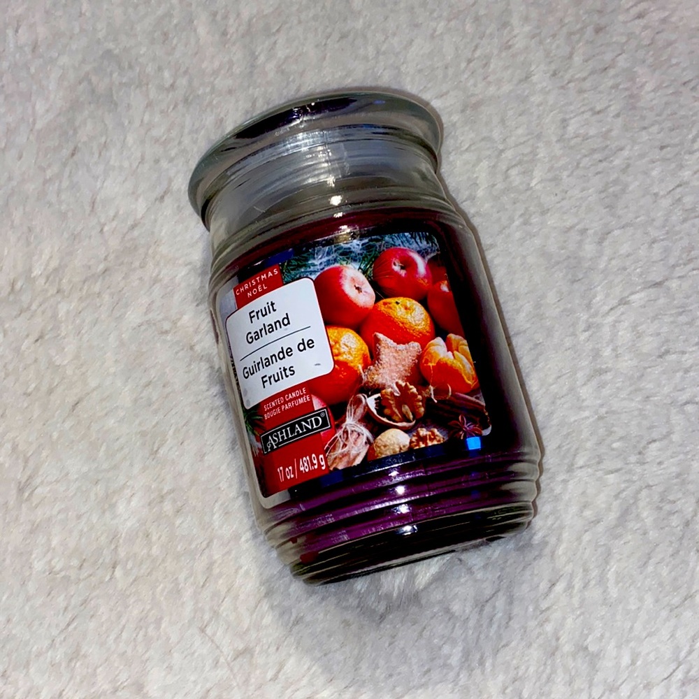 good and really smelly candle !!